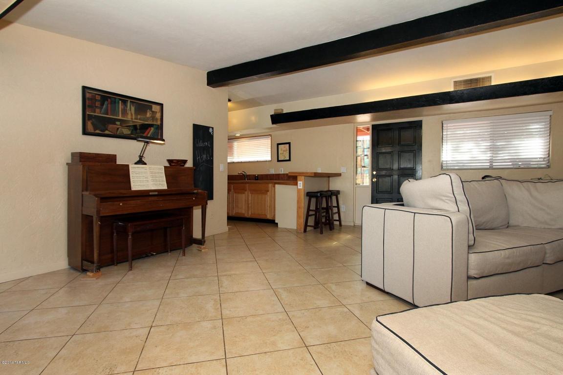 5449 E Holmes St, Tucson, AZ 85711 photo 2