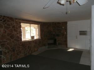 709 N Riverside Dr, Mammoth, AZ 85618 photo 5