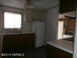 709 N Riverside Dr, Mammoth, AZ 85618 photo 4