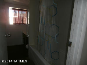 709 N Riverside Dr, Mammoth, AZ 85618 photo 10