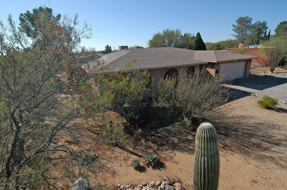 9040 E Saddleback Dr, Tucson, AZ 85749 photo 1