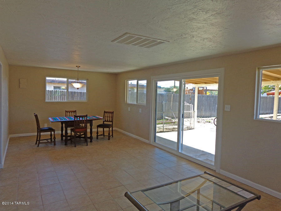 1214 E 27th St, Tucson, AZ 85713 photo 5