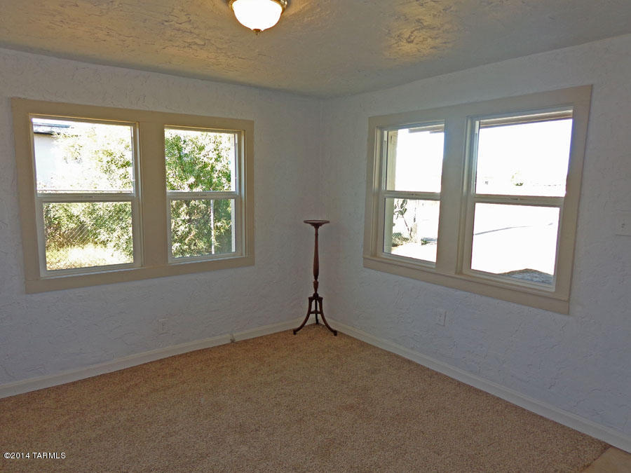 1214 E 27th St, Tucson, AZ 85713 photo 17