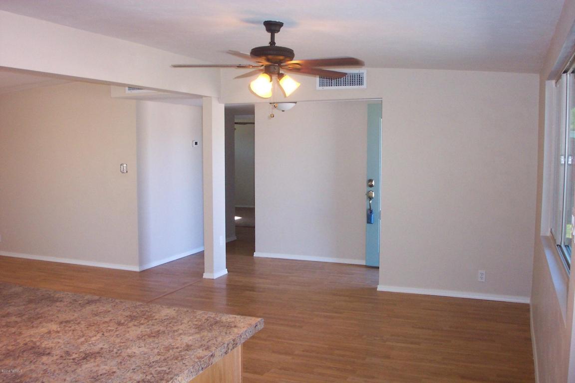 7334 E Sylvane Dr, Tucson, AZ 85710 photo 14