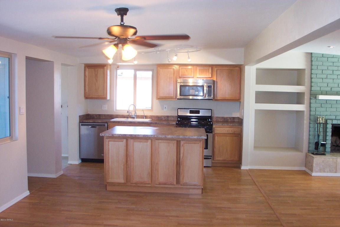 7334 E Sylvane Dr, Tucson, AZ 85710 photo 11
