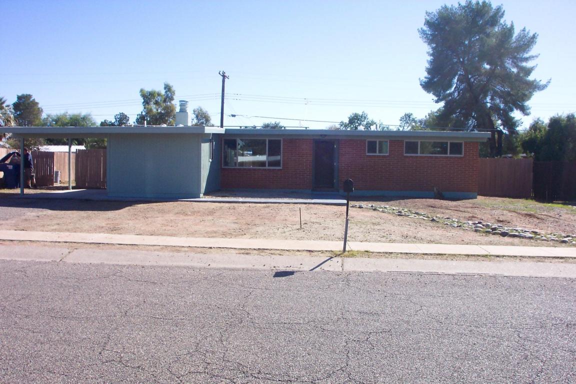 7334 E Sylvane Dr, Tucson, AZ 85710 photo 1