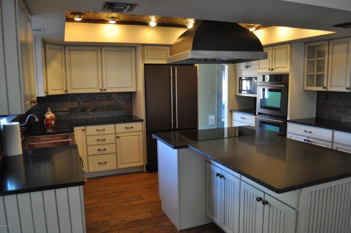4332 N Windridge Loop, Tucson, AZ 85749 photo 2