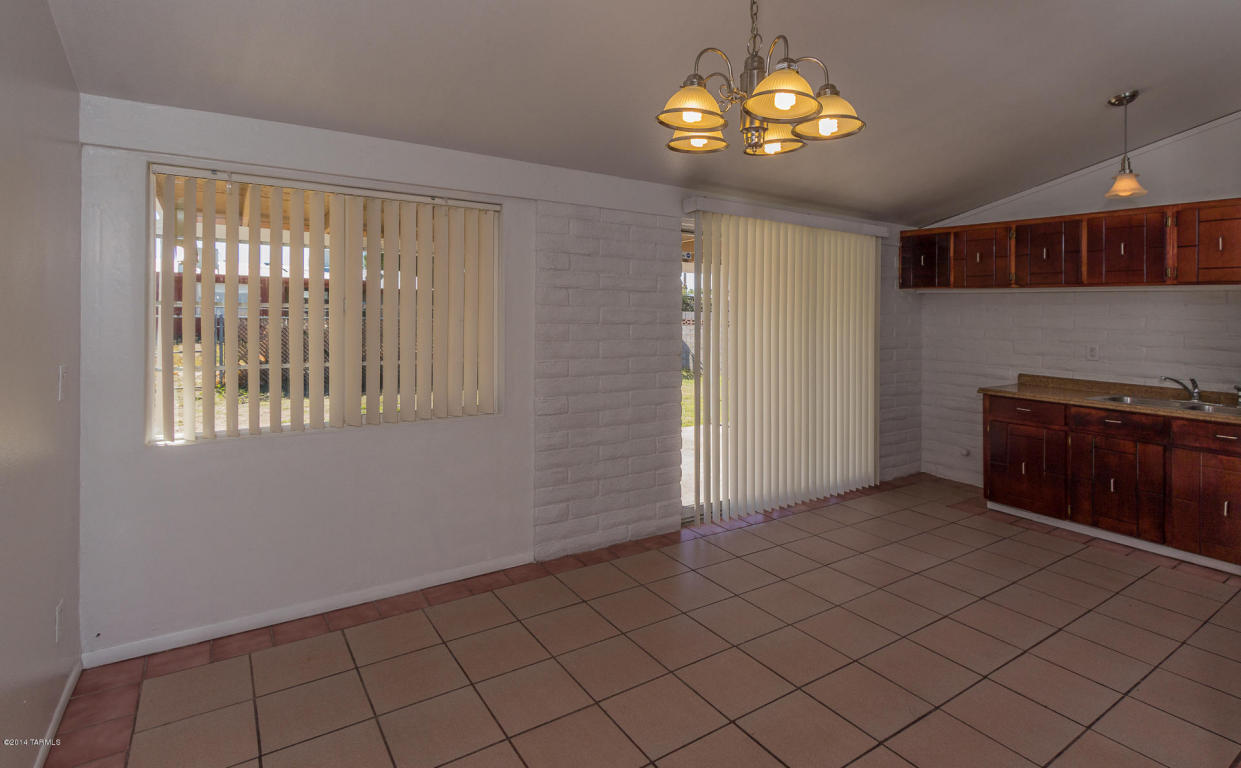 7002 E Stella Rd, Tucson, AZ 85730 photo 7
