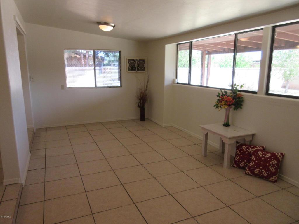 6850 E David Dr, Tucson, AZ 85730 photo 5