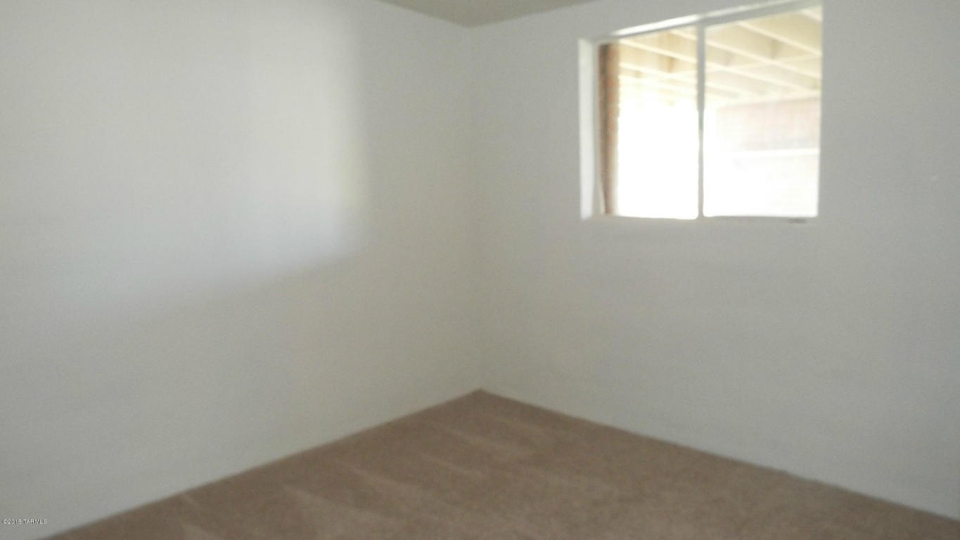 5117 E 26th St, Tucson, AZ 85711 photo 11