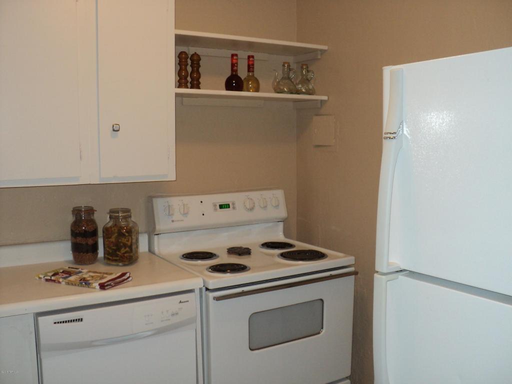 5557 E 24th St, Tucson, AZ 85711 photo 7