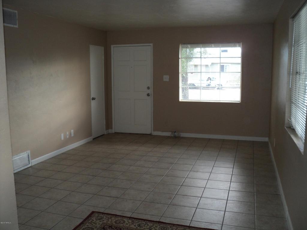 5557 E 24th St, Tucson, AZ 85711 photo 5