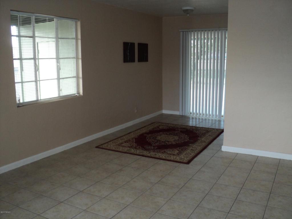 5557 E 24th St, Tucson, AZ 85711 photo 4
