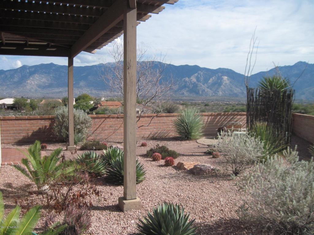 1192 E Versailles Dr, Oro Valley, AZ 85755 photo 1