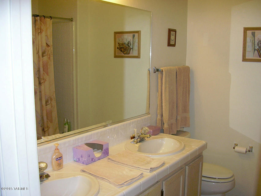 10664 E Barclay Park Loop, Tucson, AZ 85748 photo 13
