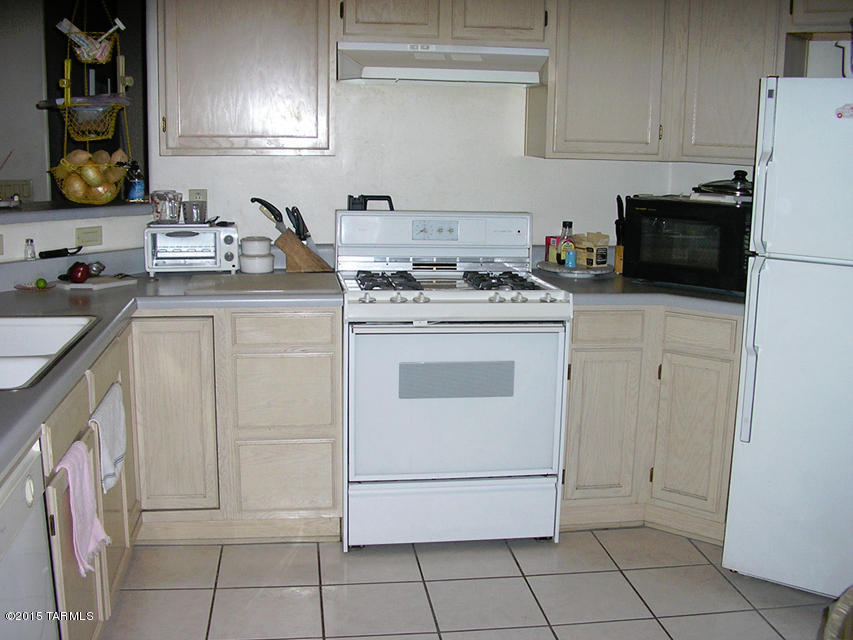 10664 E Barclay Park Loop, Tucson, AZ 85748 photo 12