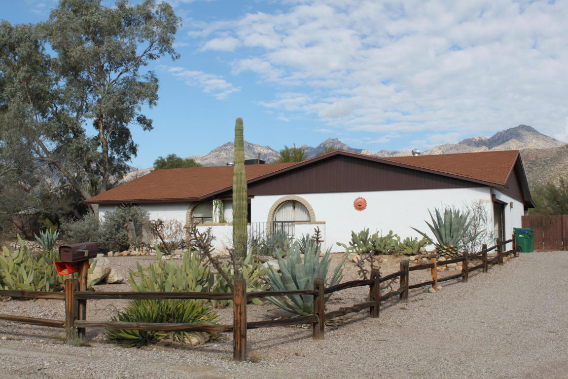9015 E Saddleback Dr, Tucson, AZ 85749 photo 2