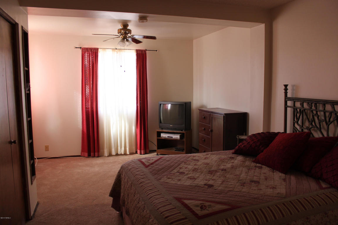 9015 E Saddleback Dr, Tucson, AZ 85749 photo 6