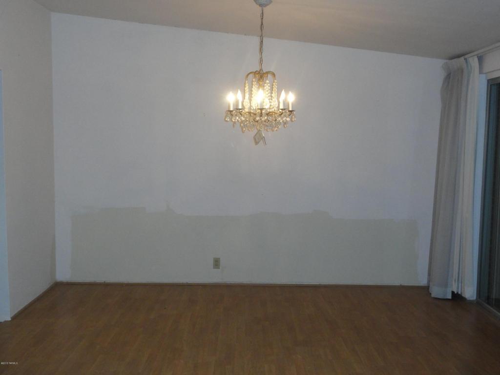 7433 Eli Dr, Tucson, AZ 85710 photo 5