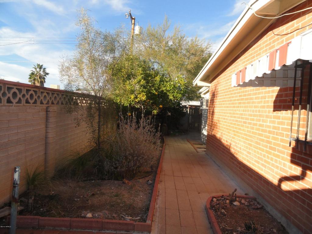 7433 Eli Dr, Tucson, AZ 85710 photo 20