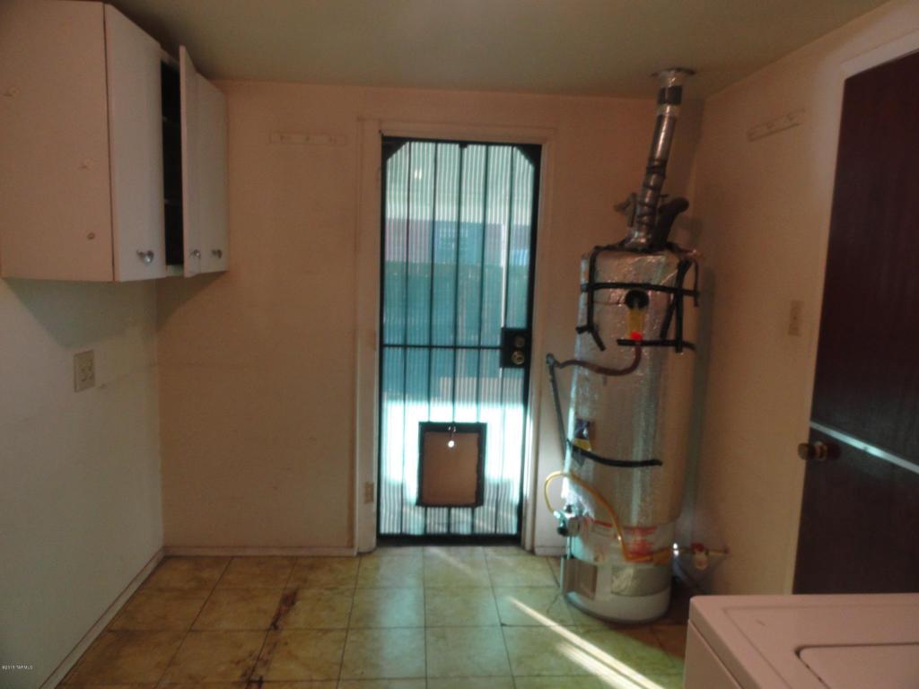7433 Eli Dr, Tucson, AZ 85710 photo 18