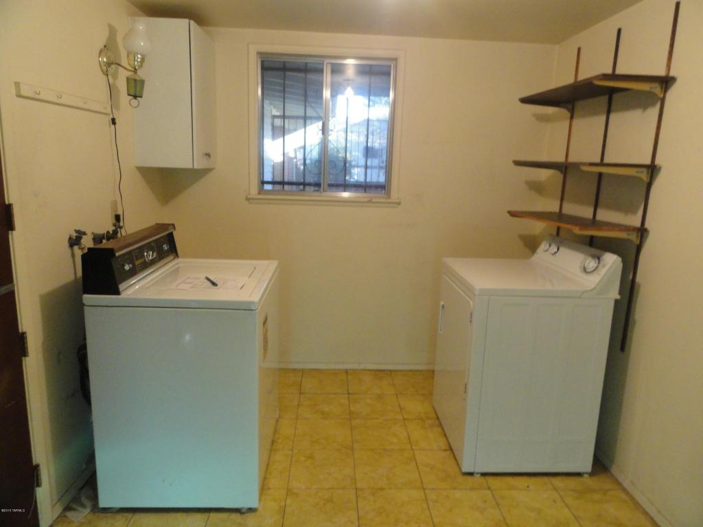 7433 Eli Dr, Tucson, AZ 85710 photo 17