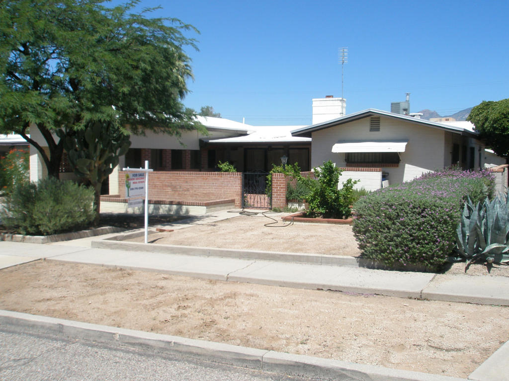 5719 E 3rd St, Tucson, AZ 85711 photo 2
