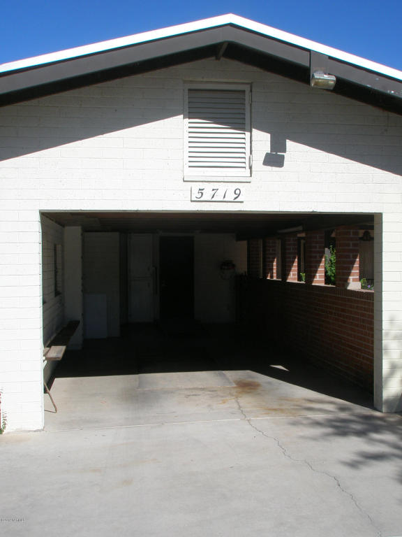 5719 E 3rd St, Tucson, AZ 85711 photo 4