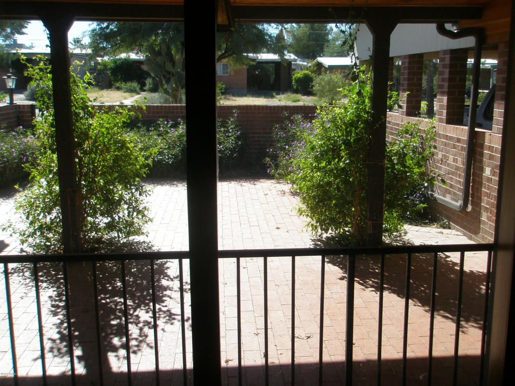 5719 E 3rd St, Tucson, AZ 85711 photo 3