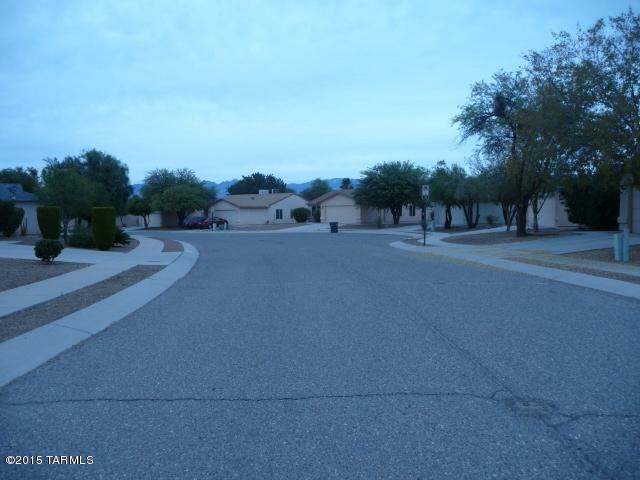 8836 Eagle Creek Dr, Tucson, AZ 85730 photo 3