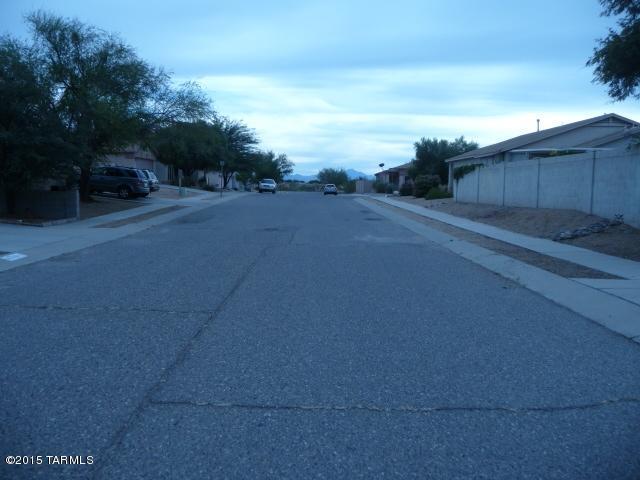 8836 Eagle Creek Dr, Tucson, AZ 85730 photo 4