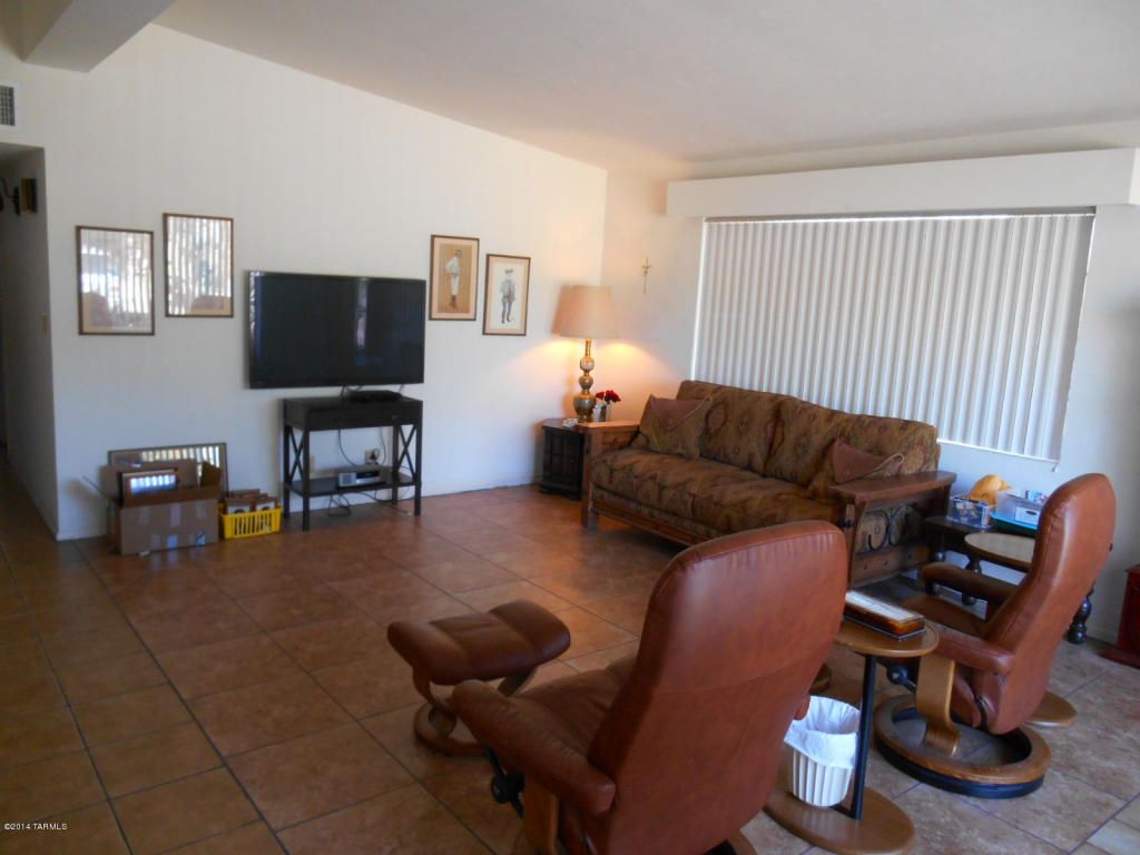 5716 E 4th St, Tucson, AZ 85711 photo 5
