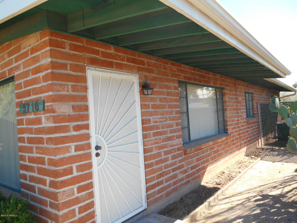 5716 E 4th St, Tucson, AZ 85711 photo 3