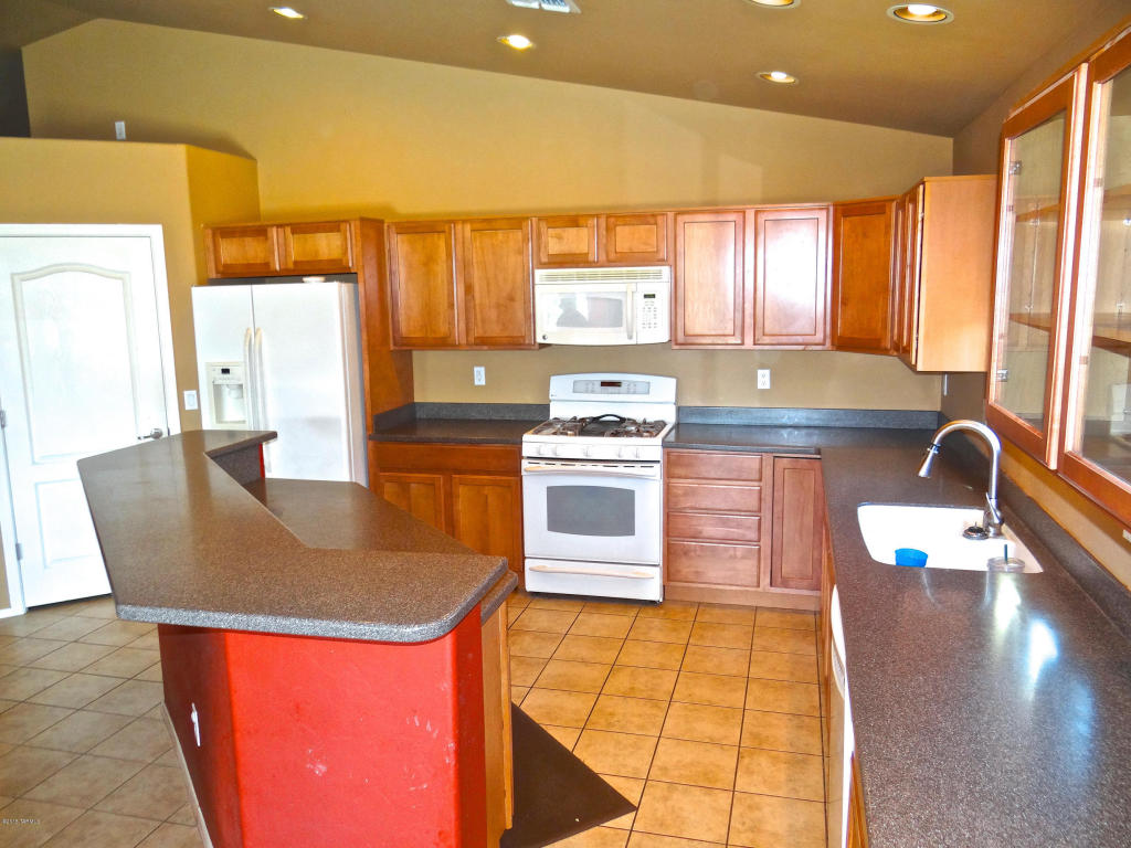 240 E Creosote Draw Rd, Vail, AZ 85641 photo 3