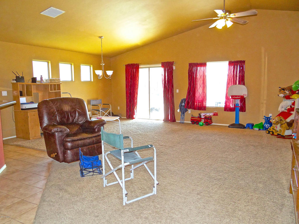 240 E Creosote Draw Rd, Vail, AZ 85641 photo 4