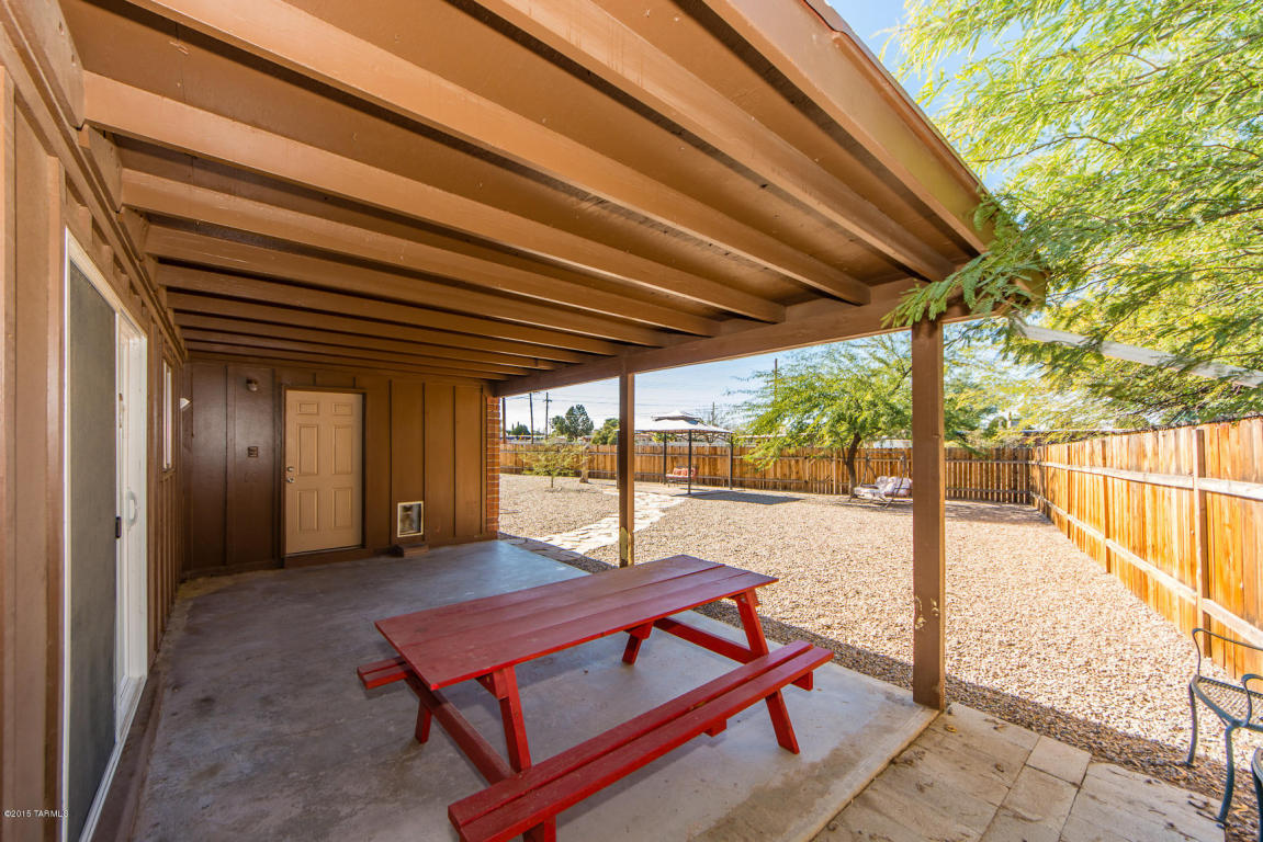 8026 E 18th Pl, Tucson, AZ 85710 photo 20