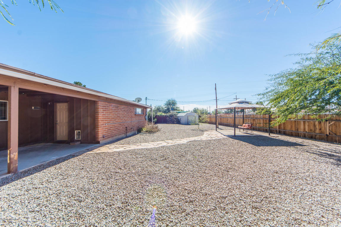 8026 E 18th Pl, Tucson, AZ 85710 photo 21