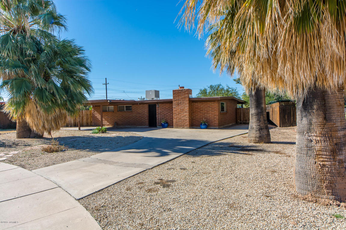 8026 E 18th Pl, Tucson, AZ 85710 photo 1