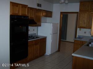 815 E Mitchell Dr, Tucson, AZ 85719 photo 3