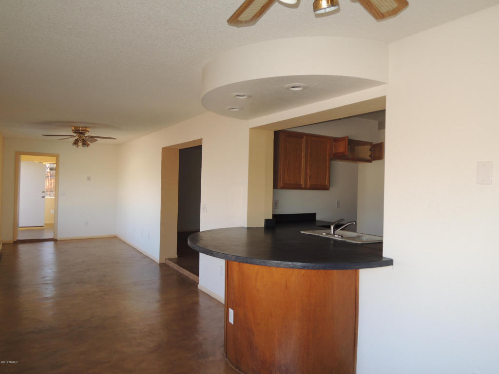 2115 E Pine St, Tucson, AZ 85706 photo 6