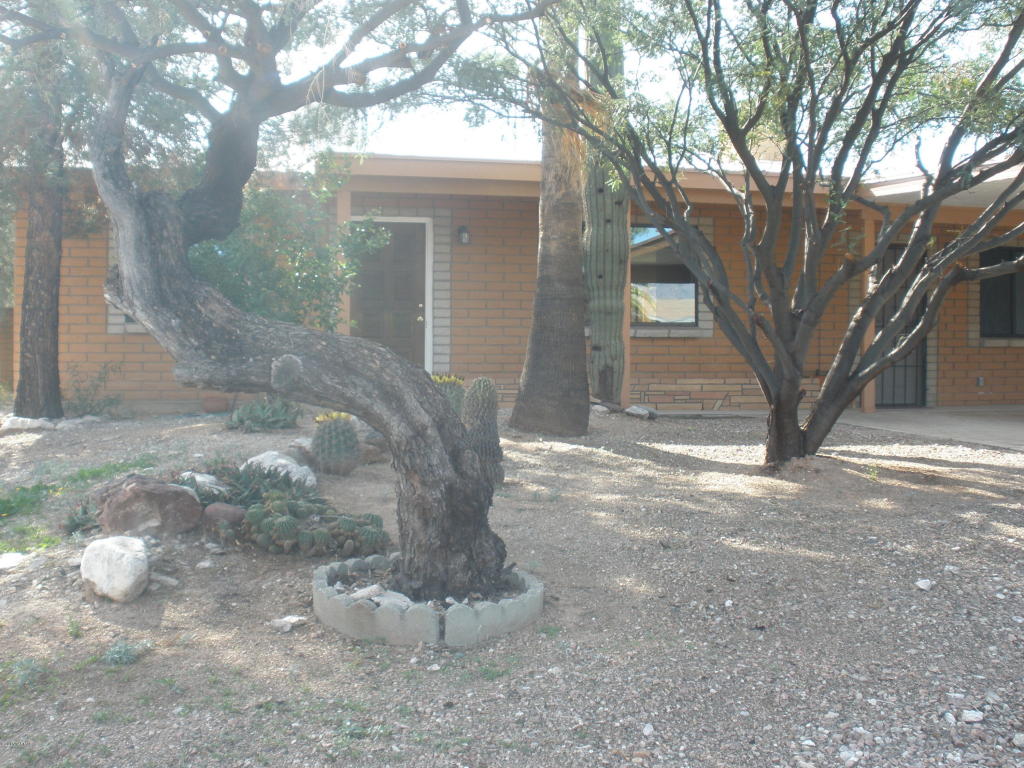 8618 E 4th St, Tucson, AZ 85710 photo 4
