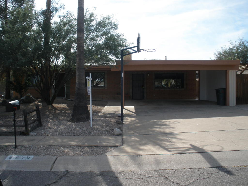 8618 E 4th St, Tucson, AZ 85710 photo 2