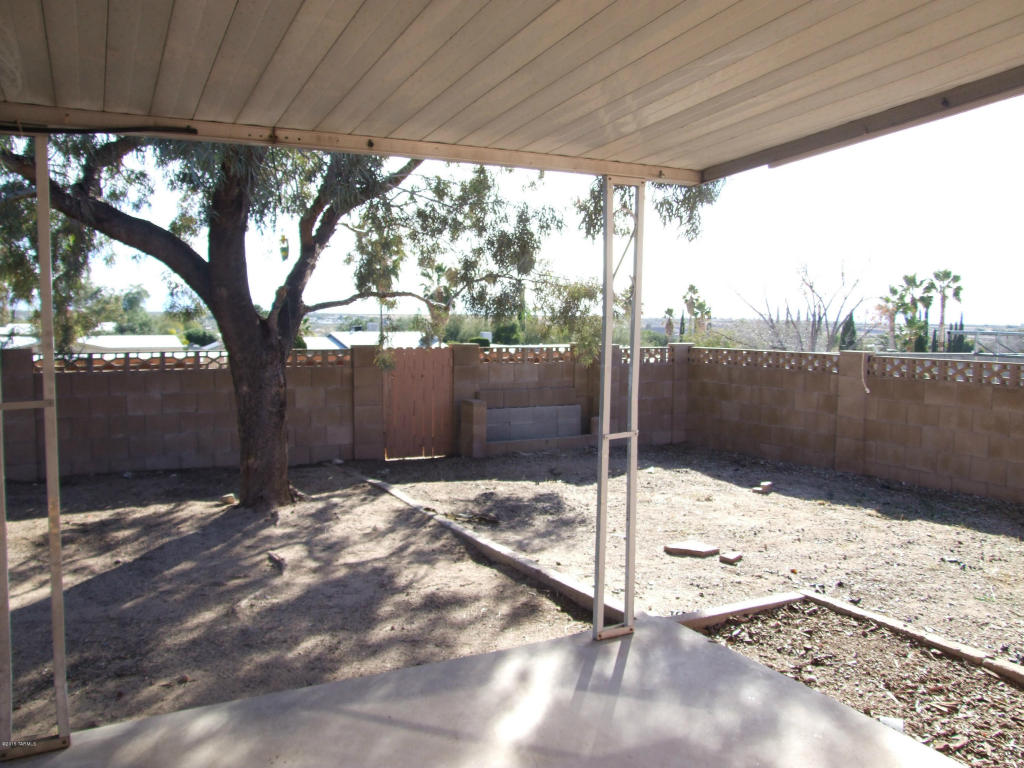 9780 E Celeste Dr, Tucson, AZ 85730 photo 18
