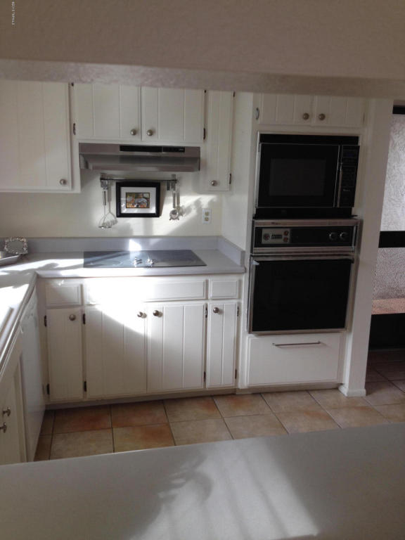7560 E Via Cornucopia, Tucson, AZ 85715 photo 2