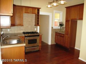 606 E 9th St, Tucson, AZ 85705 photo 2