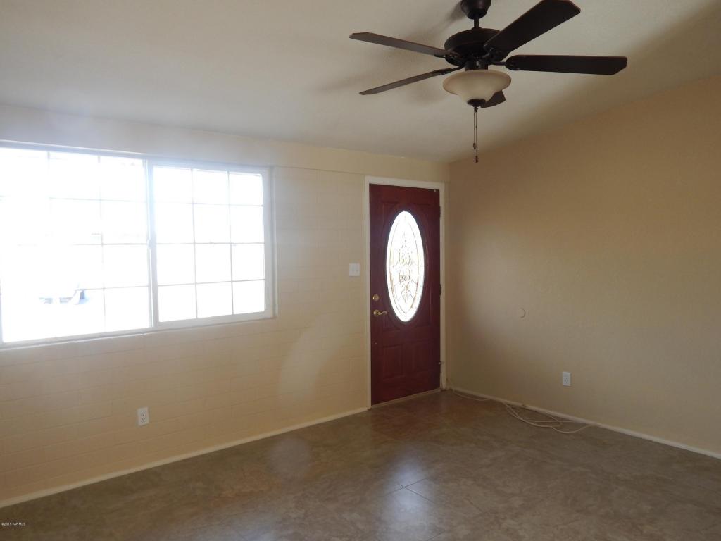 511 S Crenshaw Ave, Mammoth, AZ 85618 photo 3