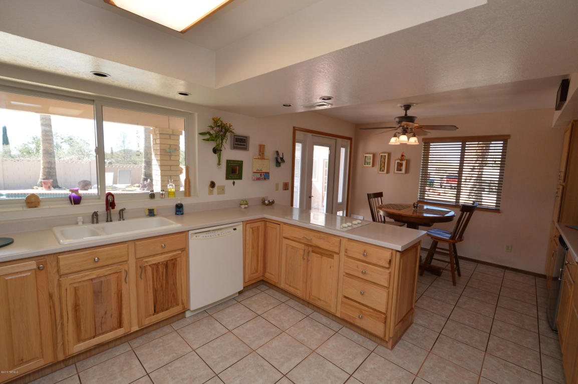 8898 E Saddleback Dr, Tucson, AZ 85749 photo 5