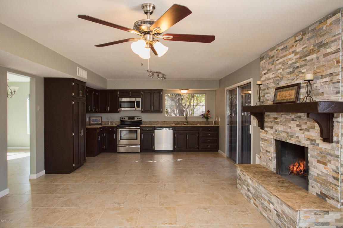 9932 E 5th St, Tucson, AZ 85748 photo 2
