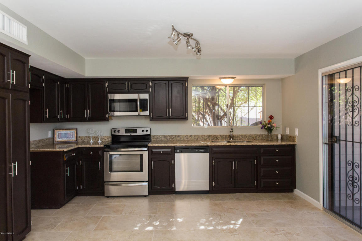 9932 E 5th St, Tucson, AZ 85748 photo 5