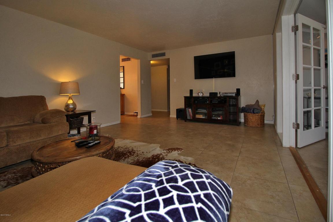 7457 Eli Dr, Tucson, AZ 85710 photo 8